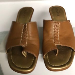 Sesto Meucci tan sandal heels